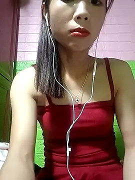 AmyLinee01 online show from 04-24-26, 05:20
