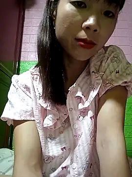 AmyLinee01 online show from 04-26-26, 03:15