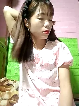 AmyLinee01 online show from 04-23-26, 01:45