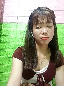 AmyLinee01 online show from 06-20-26, 08:25
