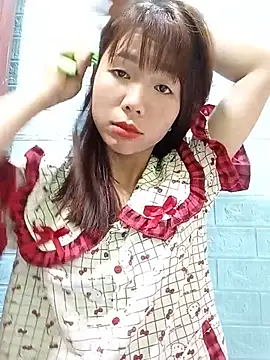 AmyLinee01 online show from 07-15-26, 12:23