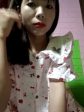 AmyLinee01 online show from 04-27-26, 05:16