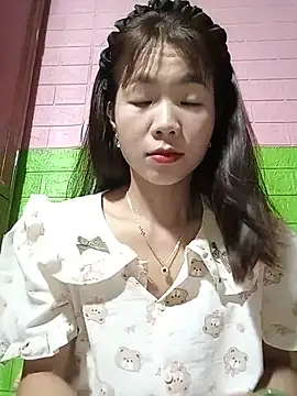 AmyLinee01 online show from 06-01-26, 07:19