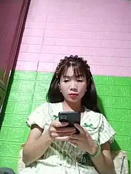 AmyLinee01 online show from 05-25-26, 08:40