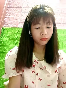 AmyLinee01 online show from 06-11-26, 06:38
