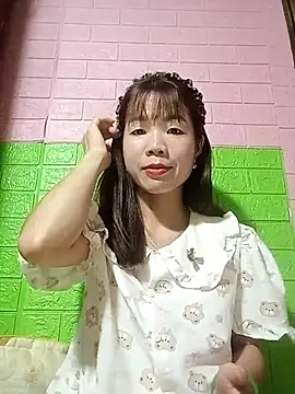 AmyLinee01 online show from 06-05-26, 06:18