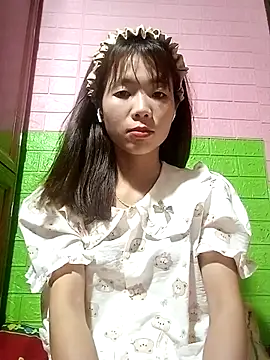 AmyLinee01 online show from 05-05-26, 01:08