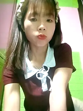 AmyLinee01 online show from 05-04-26, 11:57