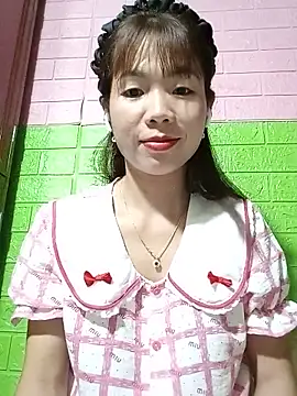AmyLinee01 online show from 06-01-26, 07:24