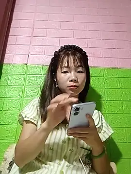 AmyLinee01 online show from 06-04-26, 05:12