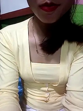 AmyLinee01 online show from 04-06-26, 05:41