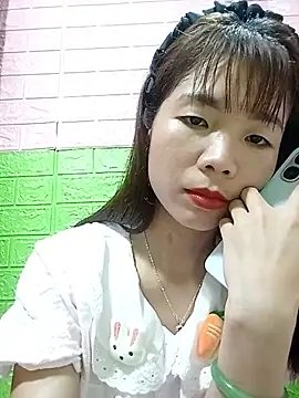 AmyLinee01 online show from 07-08-26, 11:33