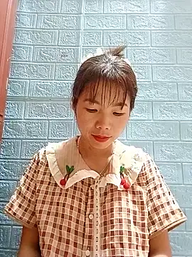 AmyLinee01 online show from 07-17-26, 11:40