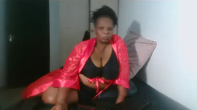 Lucia-boobs online show from 05-21-26, 05:43