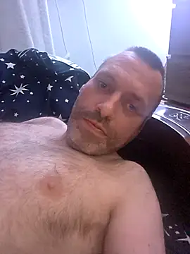 Snapshot of clauMM86 chatting on 04-06-26, 09:05 clauMM86 online show from 04-06-26, 09:05