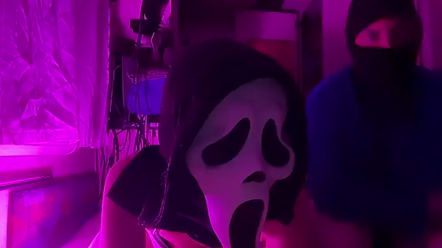 SilentScreamsVan- online show from 04-06-26, 08:43