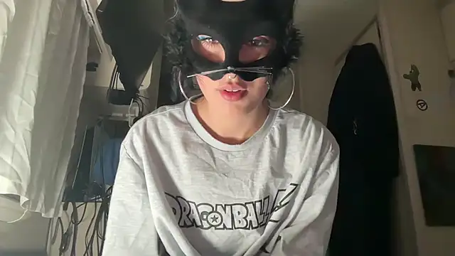 SilentScreamsVan- online show from 04-11-26, 10:24