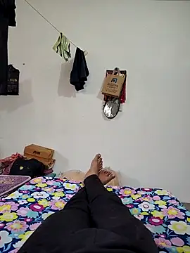 roselover2222 online show from 04-10-26, 10:33