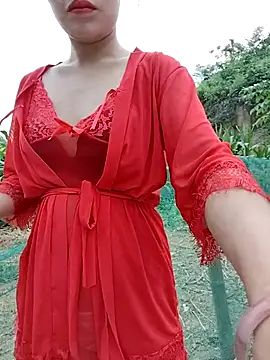 Ruby Lucy online show from 04-12-26, 11:52