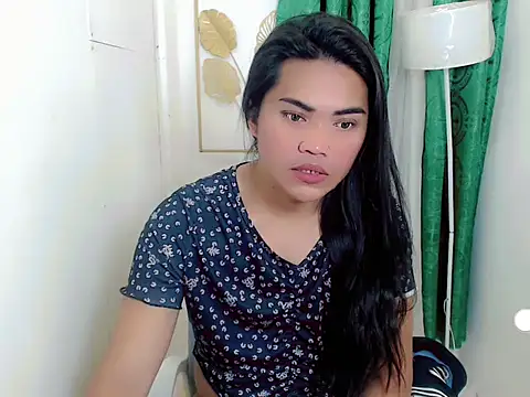 Midnightsnack88 online show from 04-19-26, 04:24