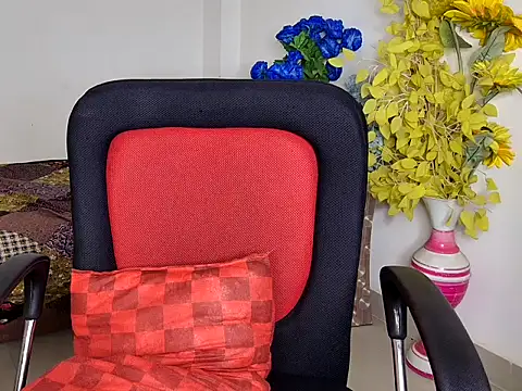 Snapshot of Preety_Baby chatting on 07-11-26, 04:40 Preety Baby online show from 07-11-26, 04:40