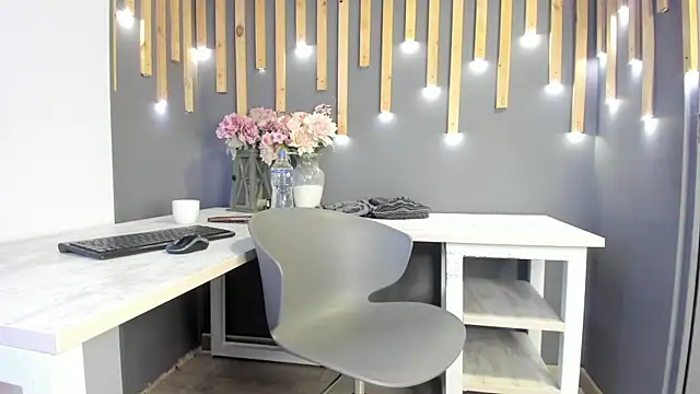 Snapshot of andreazoe chatting on 06-03-26, 02:55 andreazoe online show from 06-03-26, 02:55
