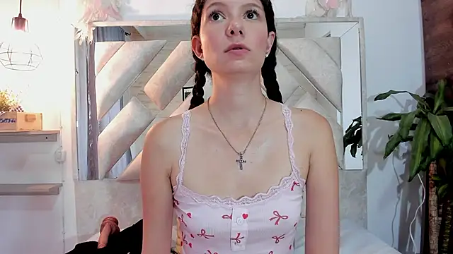 sofy bonnet1 online show from 05-10-26, 01:14