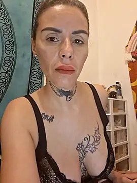 chiquitilla41 online show from 05-23-26, 12:53