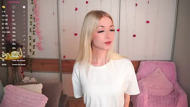 ScarlettRansdell online show from 04-07-26, 04:09