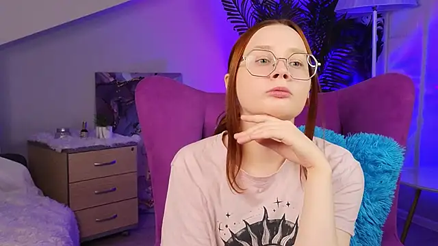 ShylaWelk online show from 03-24-26, 02:06