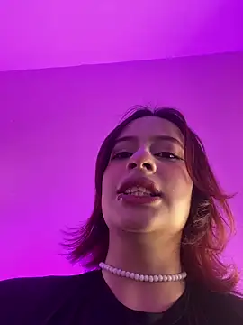 Snapshot of steffmontespink18 chatting on 05-28-26, 01:28 steffmontespink18 online show from 05-28-26, 01:28