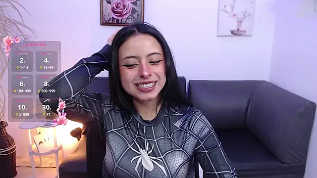 Snapshot of Nina_petitte chatting on 04-03-26, 12:00 Nina petitte online show from 04-03-26, 12:00