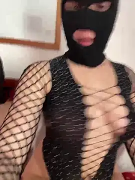cherrygirl00 online show from 05-17-26, 01:33