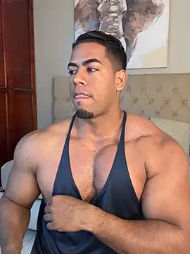 Snapshot of Trevor_vinc chatting on 03-25-26, 01:21 Trevor vinc online show from 03-25-26, 01:21