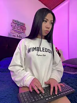 Miia coollins online show from 04-30-26, 04:36