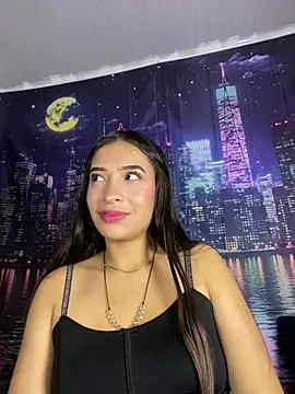 Itze Mua online show from 03-24-26, 03:17