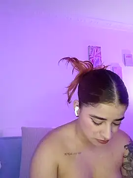 Snapshot of martina_connor1 chatting on 05-25-26, 04:38 martina connor1 online show from 05-25-26, 04:38