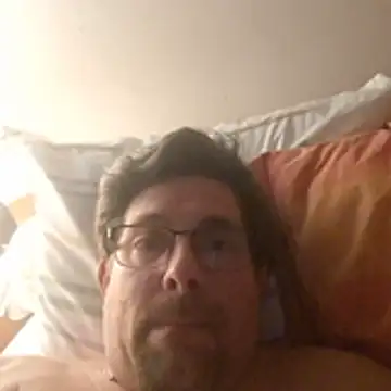 Snapshot of peyo91 chatting on 03-26-26, 10:18 peyo91 online show from 03-26-26, 10:18