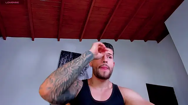 Snapshot of Santos_ramirez1 chatting on 04-22-26, 02:02 Santos ramirez1 online show from 04-22-26, 02:02