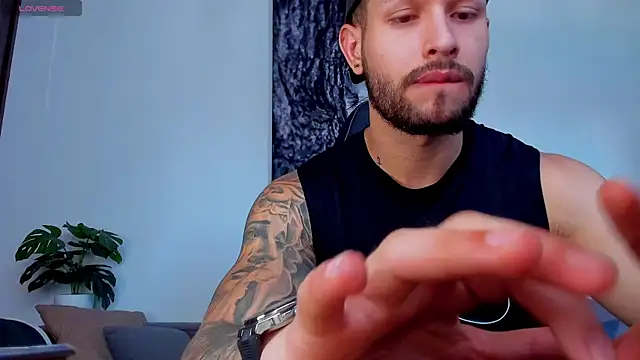 Santos ramirez1 online show from 06-11-26, 03:31