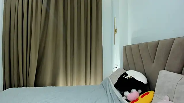 kok0mi online show from 04-07-26, 03:41