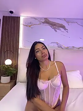 Snapshot of ElenaJamess chatting on 03-25-26, 12:26 ElenaJamess online show from 03-25-26, 12:26