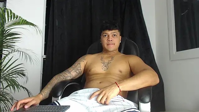 Pedro x777 online show from 04-01-26, 02:13