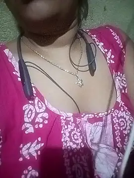 Snapshot of Doll7755 chatting on 04-06-26, 01:12 Doll7755 online show from 04-06-26, 01:12