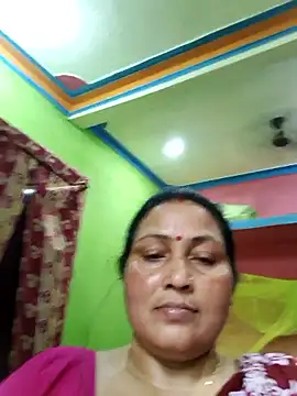 Snapshot of Doll7755 chatting on 04-02-26, 10:33 Doll7755 online show from 04-02-26, 10:33