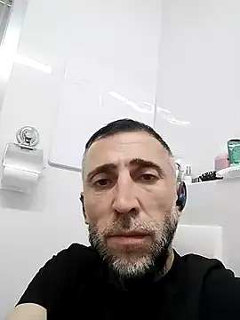 Alexandro111777 online show from 04-11-26, 03:14