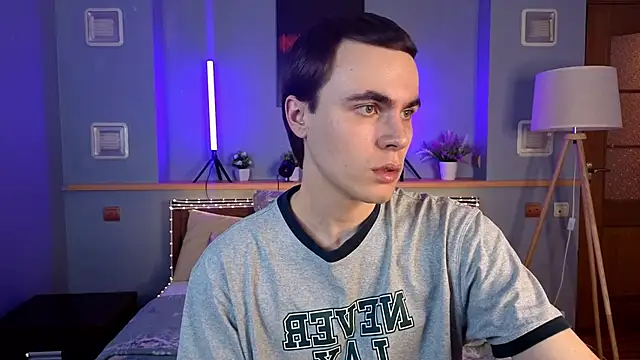 Snapshot of istairee1 chatting on 03-22-26, 09:00 istairee1 online show from 03-22-26, 09:00