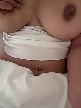 Isabellaoffx online show from 04-26-26, 10:45