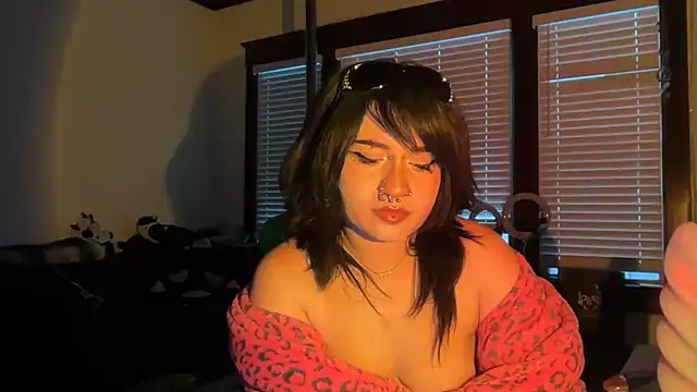 vrtual kitty online show from 06-01-26, 02:45