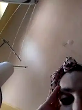 Snapshot of Salma-23 chatting on 03-22-26, 02:07 Salma-23 online show from 03-22-26, 02:07